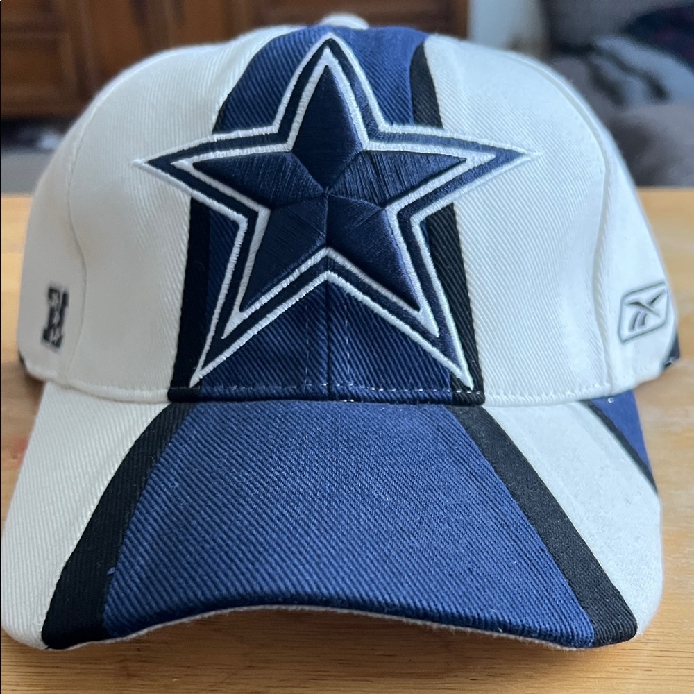 Reebok used  Navy and White Star Hat
